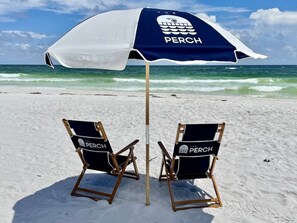 On the beach - Gulf Front conveniences with resort amenities! (Pensacola Beach)