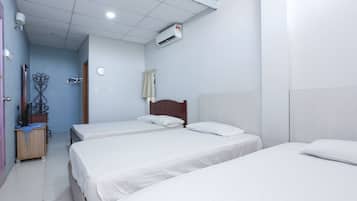 Free WiFi, bed sheets
