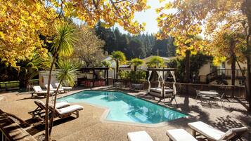 Quarto júnior, 1 quarto, para não fumantes (junior queen) | Terraço/pátio