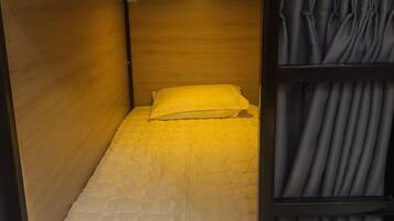 Shared Dormitory, Mixed Dorm, Shared Bathroom | Free WiFi, bed sheets