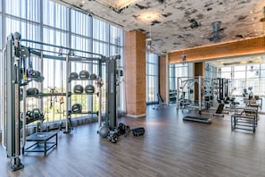 Fitness facility - New 2019 Unbelievable! DoubleHeight Water Front Luxury Retreat (Hollywood)