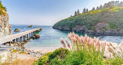 Maison confortable avec vue imprenable sur l'océan et la plage et bain à remous privé sur terrasse privée!