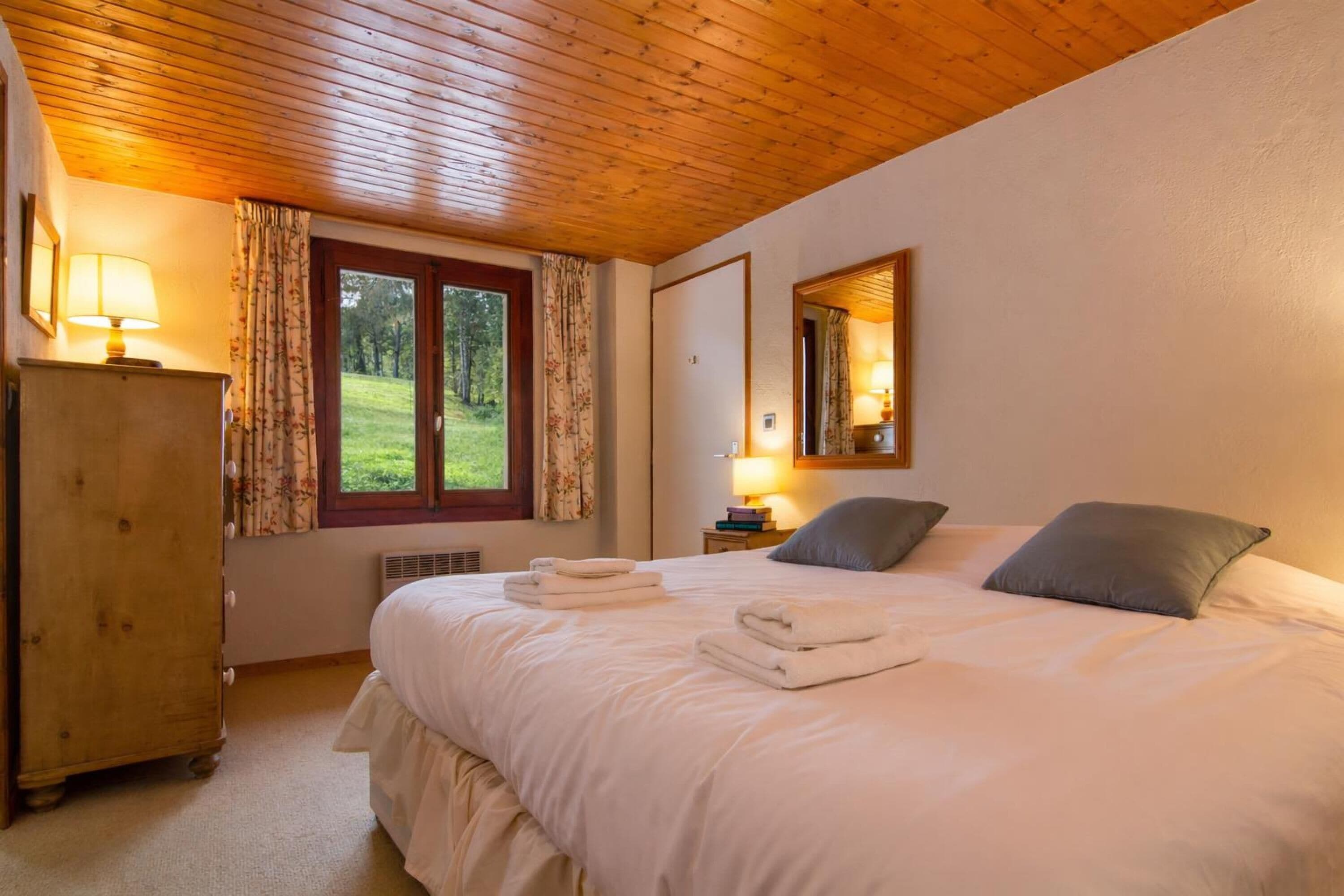 2 bedrooms, free WiFi, bed sheets