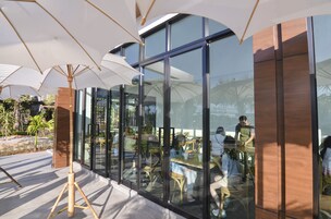 Desayuno buffet incluido todos los días 