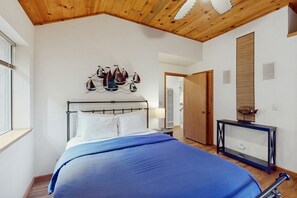 2 chambres, fer et planche à repasser, Internet gratuit, draps fournis