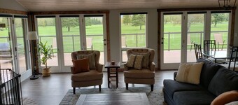 Glacier park views on the golf course! Great for Families.