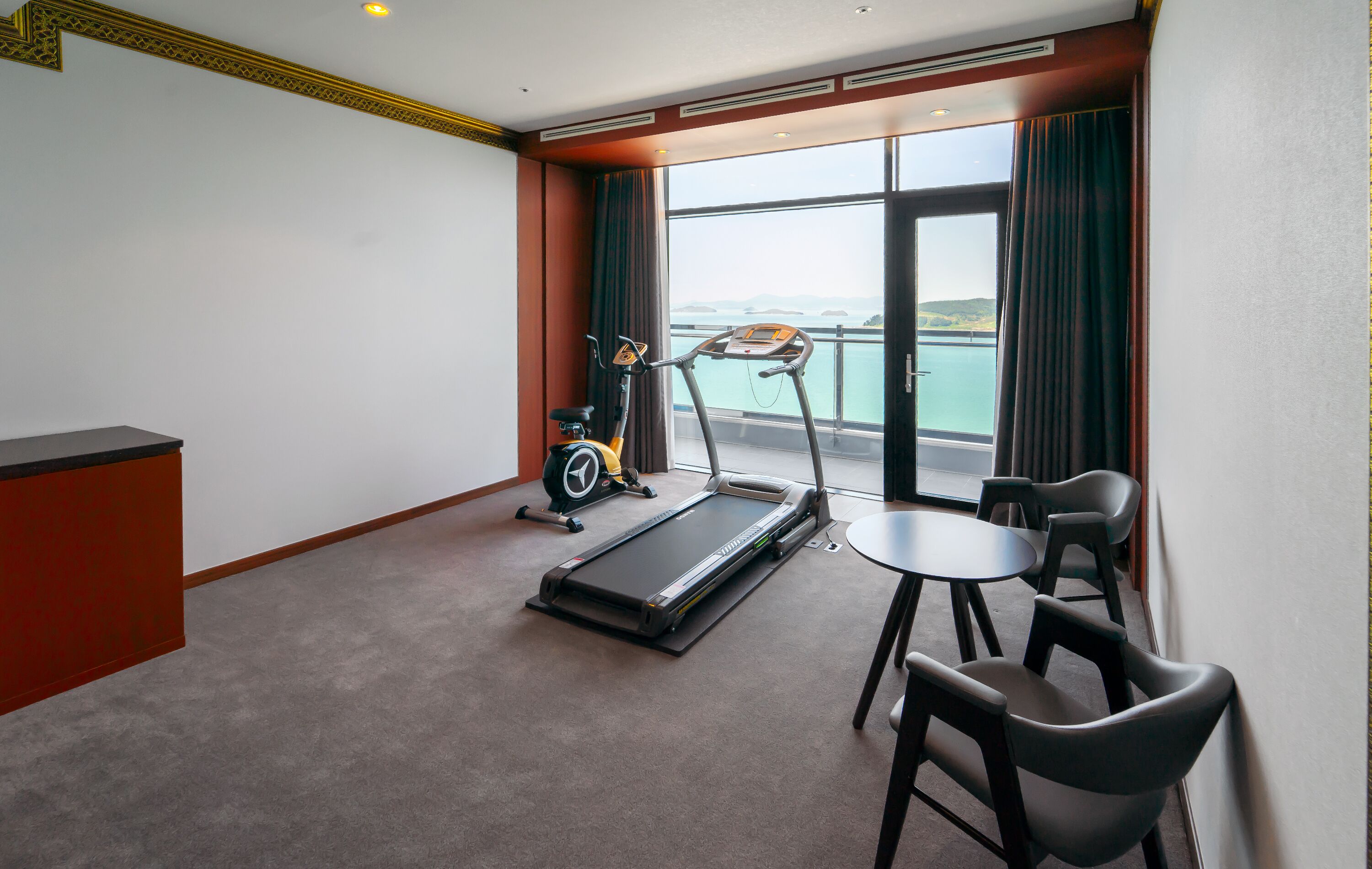 1 bedroom, down duvets, in-room safe, individually decorated