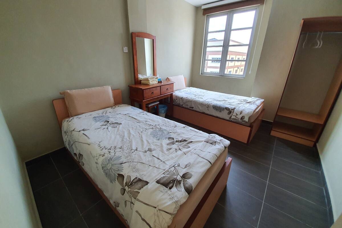 Standard Twin Room | Free WiFi