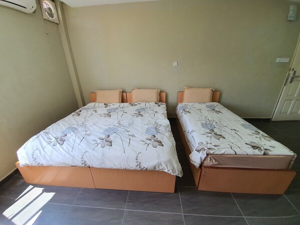Standard Triple Room | Free WiFi