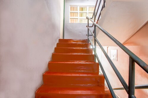 SPOT ON 89788 Musafir Transit Hotel