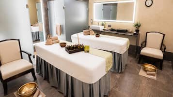 Espace de soins pour les couples, soins corporels, soins d'hydrothérapie