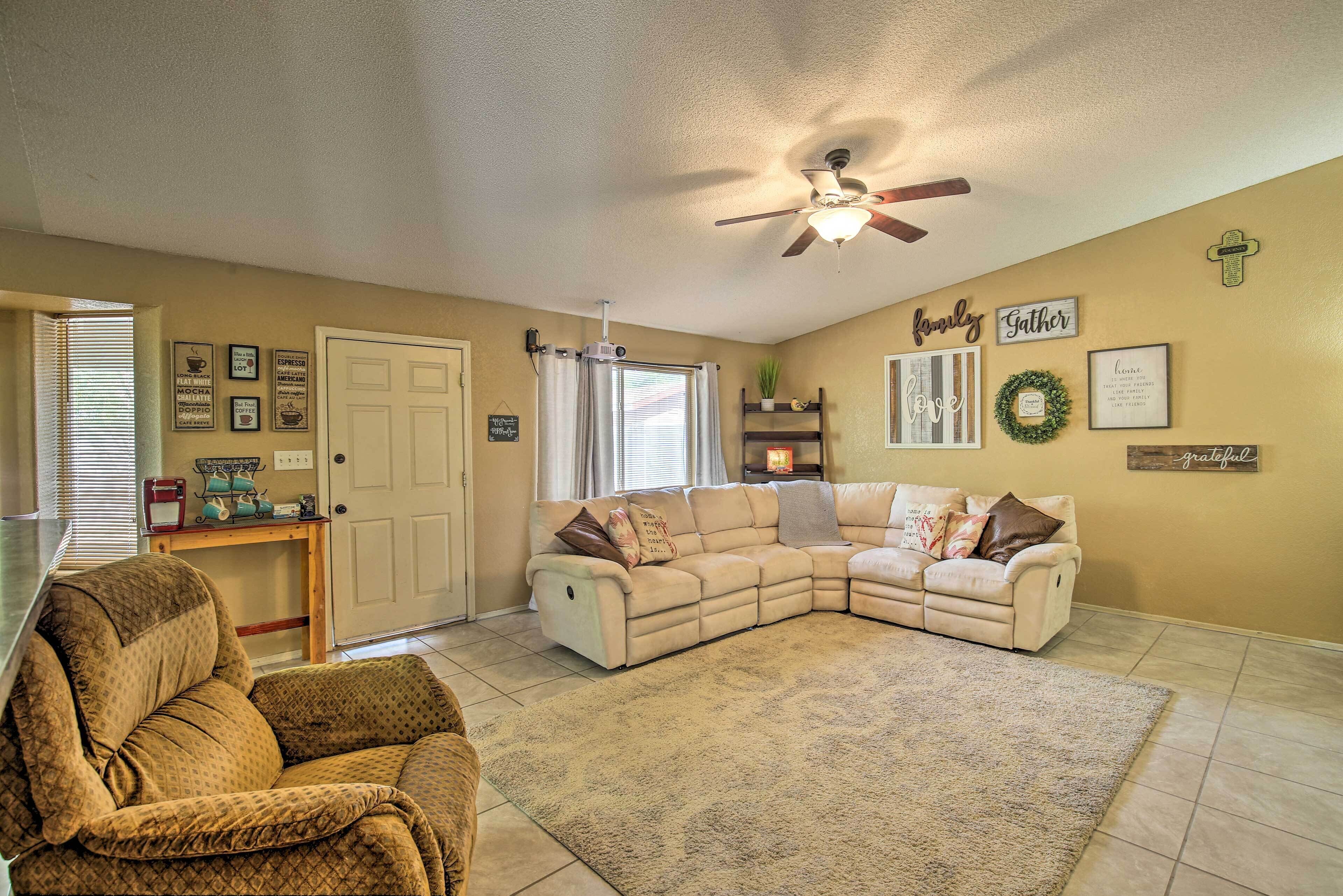 Yuma Retreat w/ Fire Pit in a Golf Course Mecca!