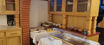 Rooms and Apartments Panker