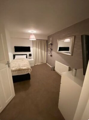 3 bedrooms, WiFi