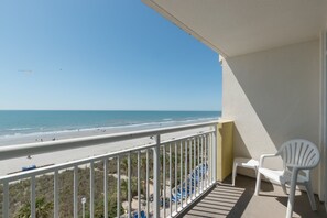 Property grounds - Oceanfront 2-bedroom, 2-bathroom with private balcony | Bay Watch Resort - 508 (North Myrtle Beach)