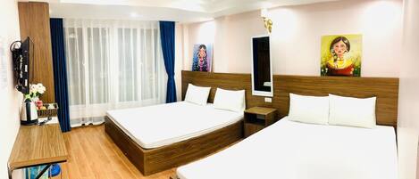 City-værelse til 4 personer | Skrivebord, strygejern/strygebræt, gratis Wi-Fi