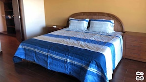 Deluxe Condo, Bay View | Free WiFi, bed sheets - Lujoso departamento con vista a la marina (K) (Mazatlán)