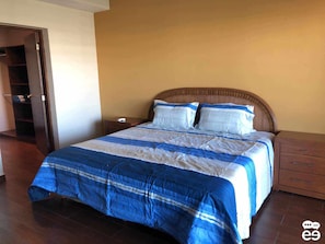 Deluxe Condo, Bay View
