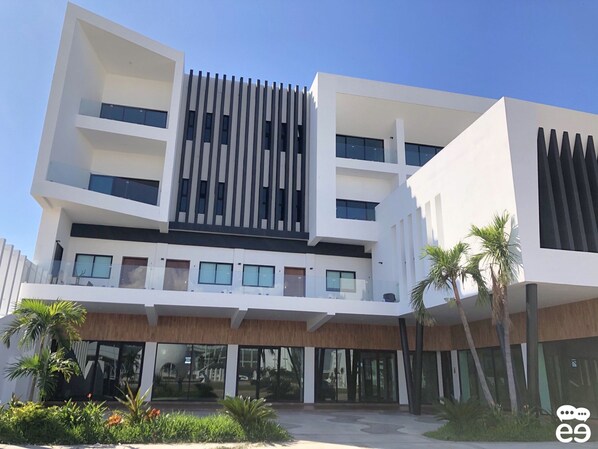 Front of property - Marina Solé Loft 2 (J-2) (Mazatlán)