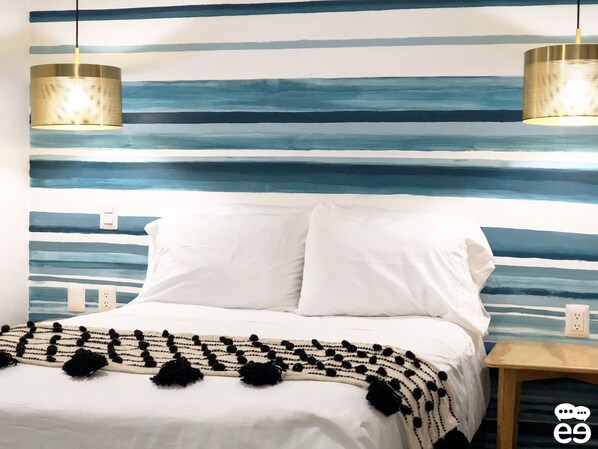 Deluxe Condo, City View