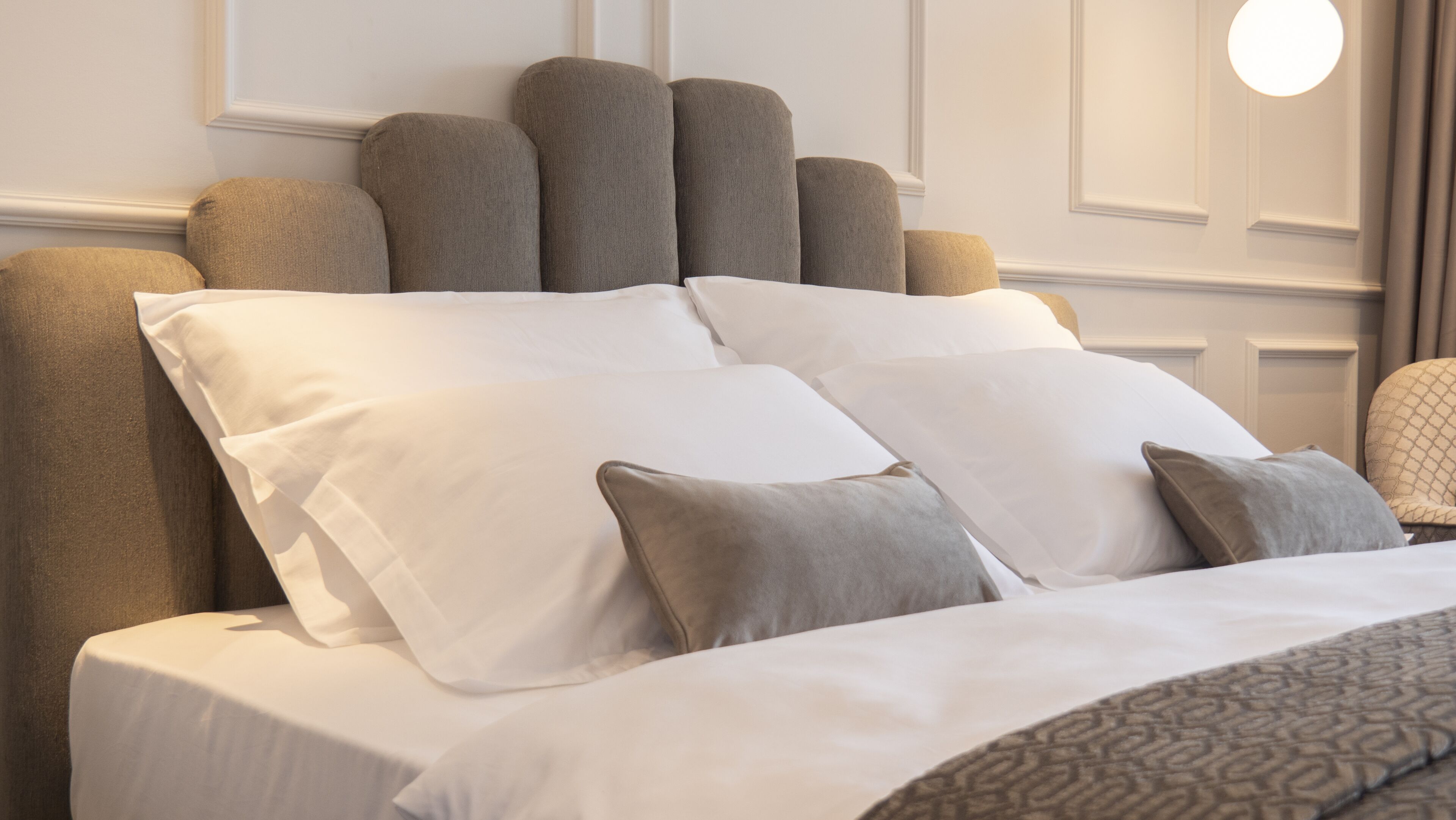 double room, balcony, sea view | 1 bedroom, minibar, in-room safe, desk