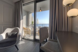 ダブルルーム バルコニー プールビュー | 部屋からの景観