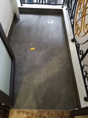 Balcony - Hotel Villa Ju (Hanoi)