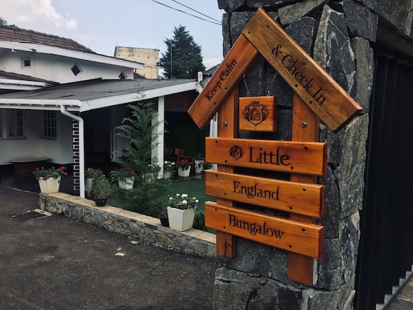 Front of property - Little England Bungalow (Nuwara Eliya)