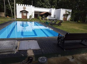 Outdoor pool - Royal Mandira Hotel (Katana)