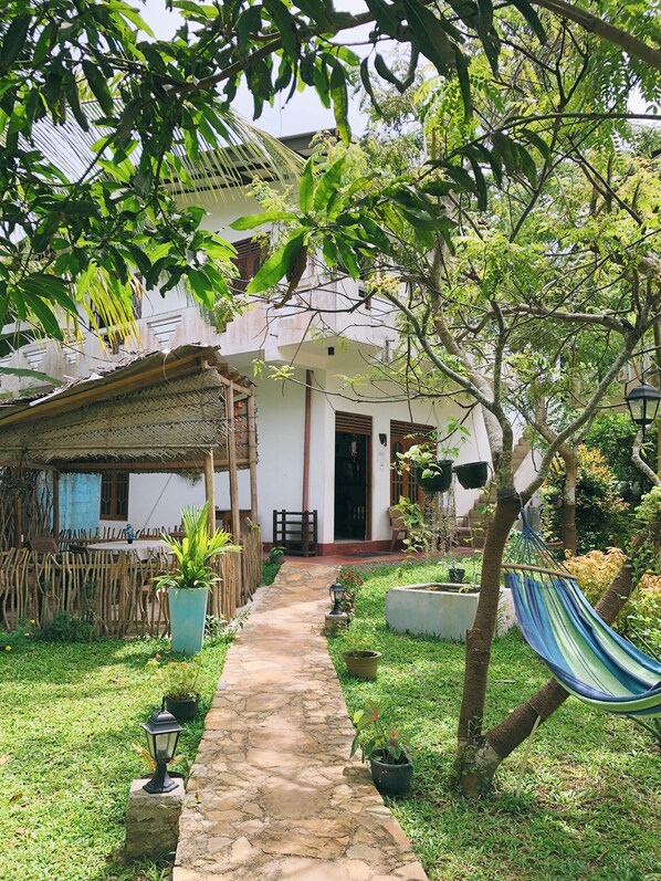 Property entrance - MOLLYS HOUSE MIRISSA (Mirissa)