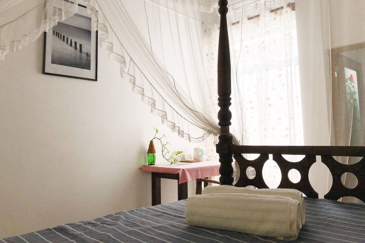 Basic Double Room | Desk, WiFi (free)