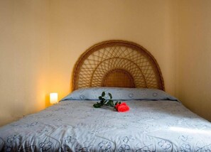 Ferros/tábuas de passar roupa, Wi-Fi de cortesia, roupa de cama