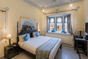 Desk, soundproofing, iron/ironing board - The Kumbha Bagh (Kumbhalgarh)