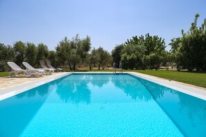 Piscine extérieure