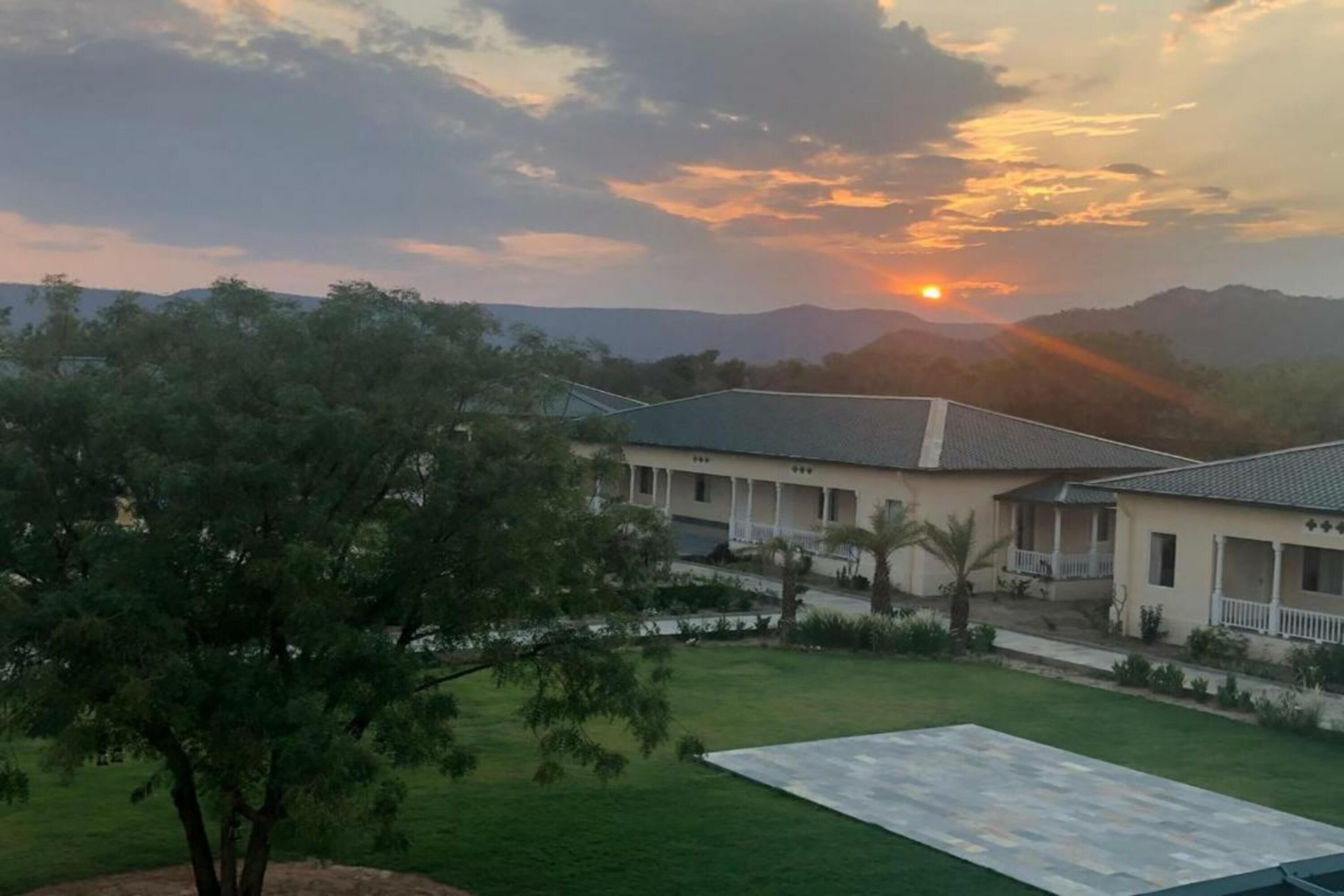 إطلالة على الجبل