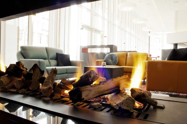 Fireplace - Bastion Hotel Arnhem (Arnhem)
