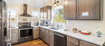 Fairwood Cottage-Exceptional 1BR Cottage Minutes From Charlottesville & Wineries