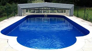 Piscina externa, piscina aquecida