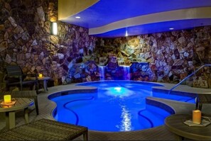 Leilighet, 4 soverom | Basseng | Innendørsbasseng og utendørsbasseng