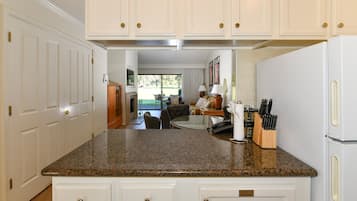 Condo, 1 Bedroom | Interior