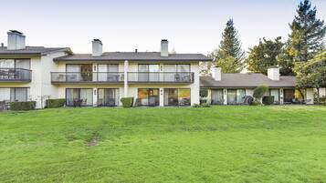 Condo, 1 phòng ngủ | Ngoại thất