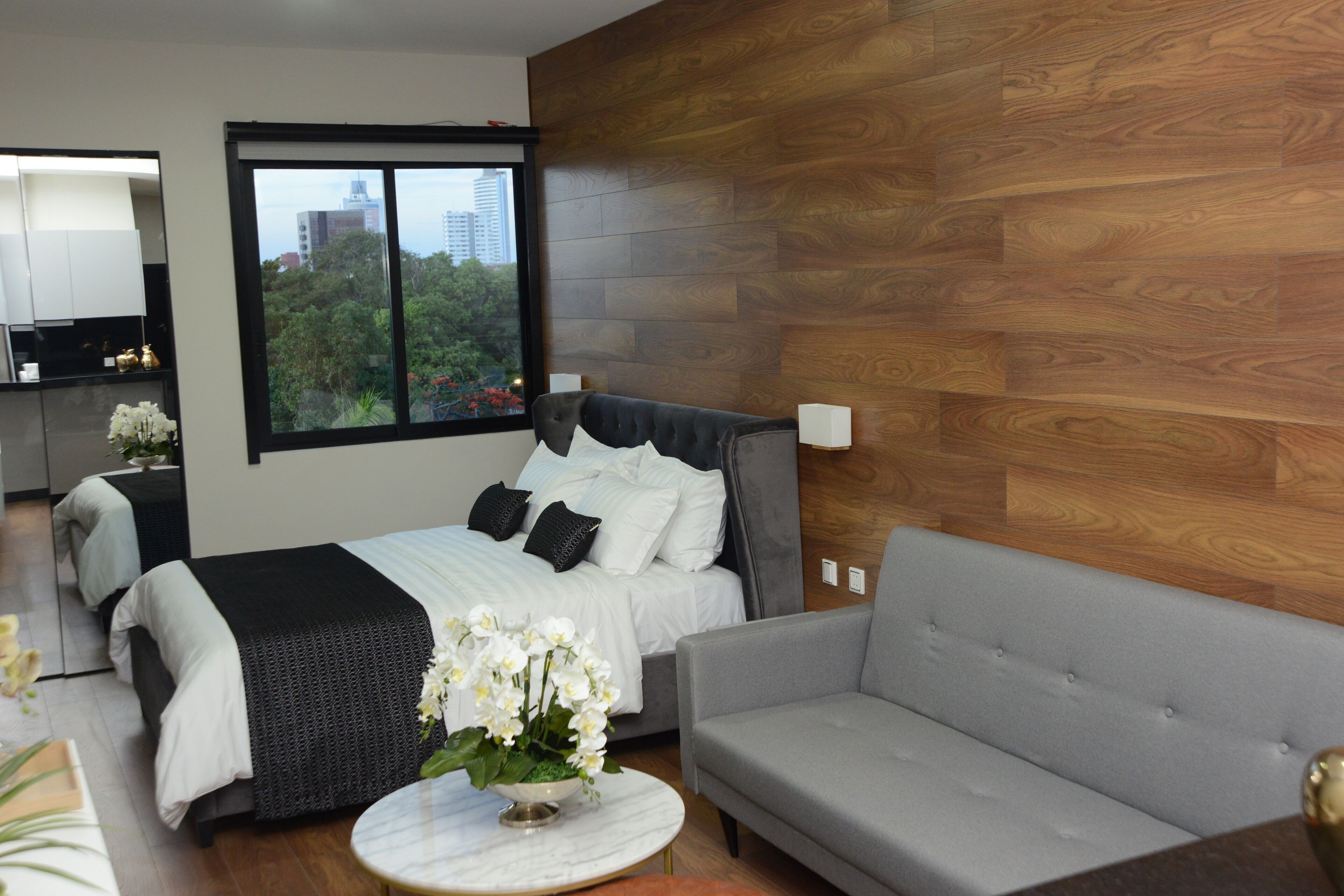 高级开间, 1 张大床, 无烟房 | 羽绒被、迷你吧、客房内保险箱、遮光窗帘