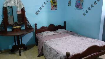 2 habitaciones, tabla de planchar con plancha y wifi