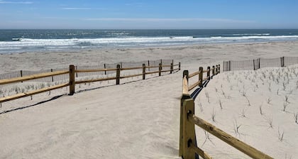 Strathmere charm at the Ruddy Turnstone Beach House!