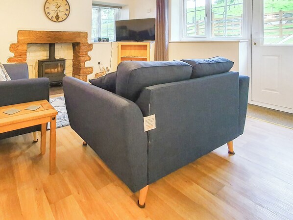 TV, fireplace - 2 bedroom accommodation in Colby, near Appleby-in-Westmorland (Colby, near Appleby-in-Westmorland)