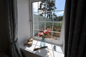 Interior - Cosy Country Cottage in Burns Country, close to the Ayrshire Beaches (Hurlford)