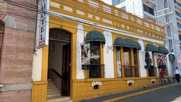 Fachada de la propiedad