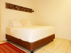Room - OYO 604 Cemara S Homestay (Batu)