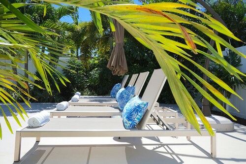 5 STAR LUXE 4 BED BEACH HOME + 40X20 HEATED POOL STEPS TO BEACH NEWLY FURNISHED!