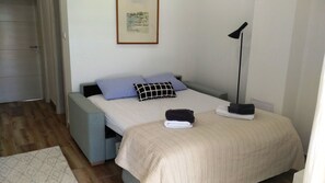 Deluxe Apartment (1) | Living room | Flat-screen TV - Apartments RA (Primosten)